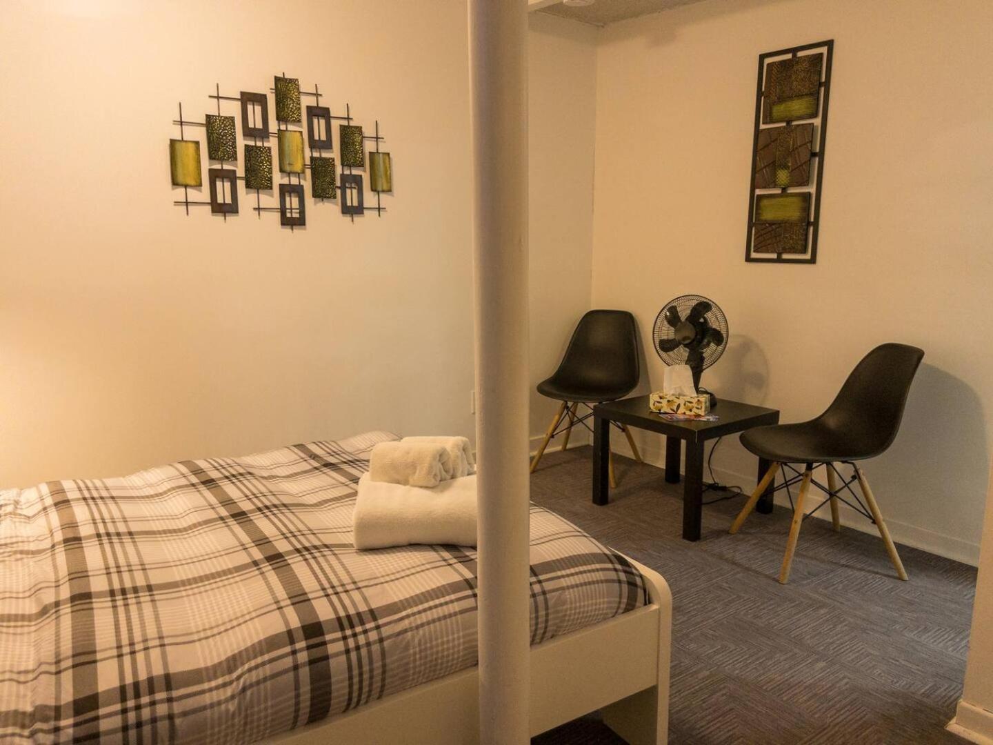 Heart Of Mtr For Memerable Experiance 2 Backyard 7Minmetro Fully Renovated & Equipped مونتريال المظهر الخارجي الصورة
